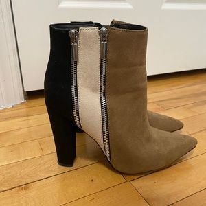 High heeled bootie